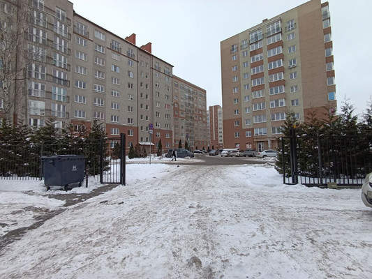 Продам однокомнатную (1-комн.) квартиру, Шахматная ул, 1б, Калининград г