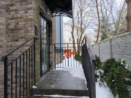 Продам однокомнатную (1-комн.) квартиру, Шахматная ул, 1б, Калининград г