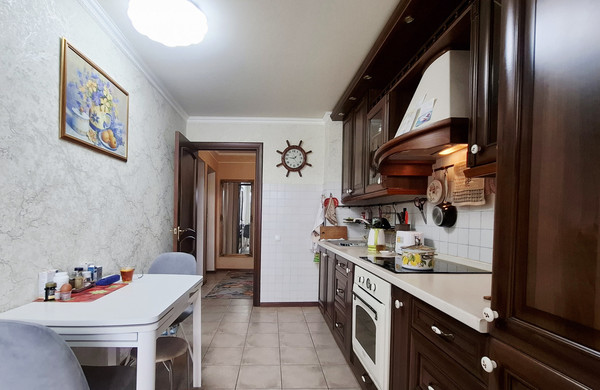 Продам двухкомнатную (2-комн.) квартиру, Фрунзенское шоссе ул, 6, Партенит пгт