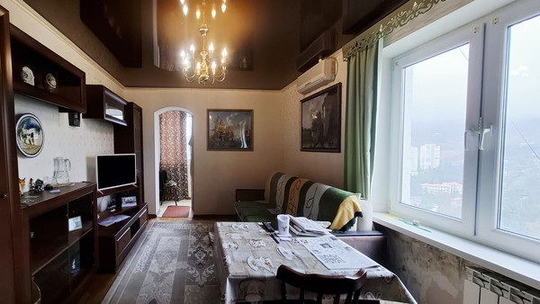 Продам двухкомнатную (2-комн.) квартиру, Фрунзенское шоссе ул, 6, Партенит пгт