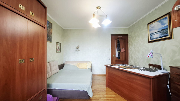 Продам двухкомнатную (2-комн.) квартиру, Фрунзенское шоссе ул, 6, Партенит пгт