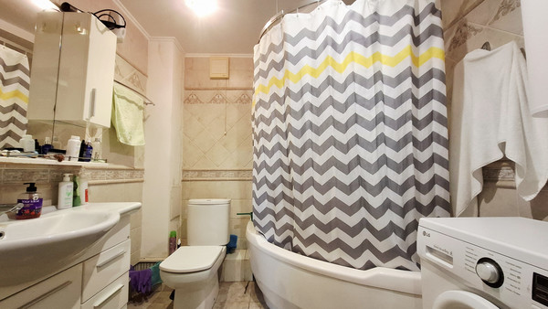 Продам двухкомнатную (2-комн.) квартиру, Фрунзенское шоссе ул, 6, Партенит пгт