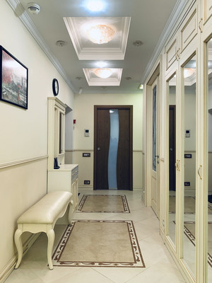 Продам трехкомнатную (3-комн.) квартиру, Ярцевская ул, 27к1, Москва г