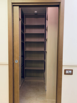 Продам трехкомнатную (3-комн.) квартиру, Ярцевская ул, 27к1, Москва г