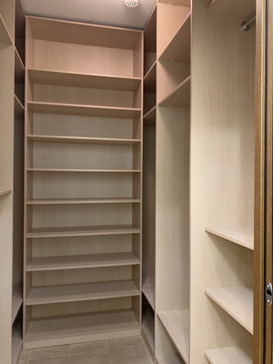 Продам трехкомнатную (3-комн.) квартиру, Ярцевская ул, 27к1, Москва г