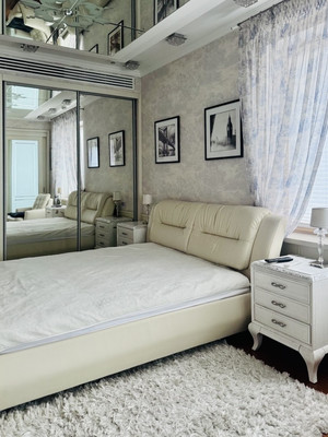 Продам трехкомнатную (3-комн.) квартиру, Ярцевская ул, 27к1, Москва г