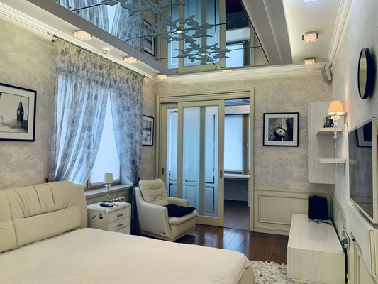 Продам трехкомнатную (3-комн.) квартиру, Ярцевская ул, 27к1, Москва г