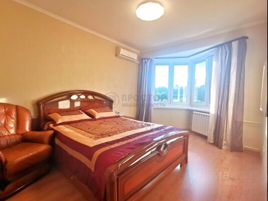 Продам трехкомнатную (3-комн.) квартиру, Косыгина ул, 5, Москва г