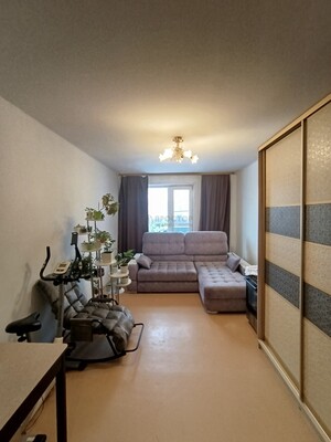 Продам трехкомнатную (3-комн.) квартиру, Алтуфьевское ш, 95Б, Москва г