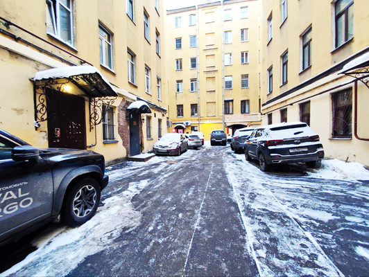 Продам трехкомнатную (3-комн.) квартиру, Рубинштейна ул, 25А, Санкт-Петербург г