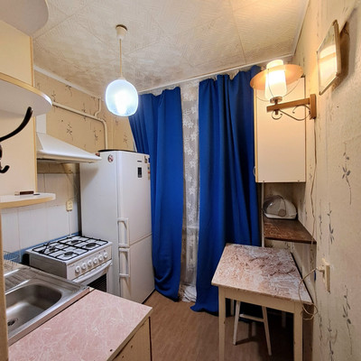 Продам двухкомнатную (2-комн.) квартиру, Санаторская ул, 10г, Тайцы гп