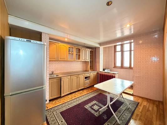 Продам трехкомнатную (3-комн.) квартиру, Шогенцукова пр-кт, 34, Нальчик г