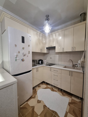 Продам двухкомнатную (2-комн.) квартиру, Братьев Беровых ул, 70, Нальчик г