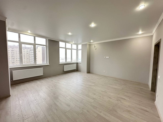 Продам трехкомнатную (3-комн.) квартиру, Эльбрусская ул, 19кб, Нальчик г