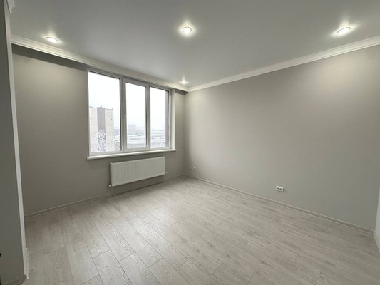 Продам трехкомнатную (3-комн.) квартиру, Эльбрусская ул, 19кб, Нальчик г