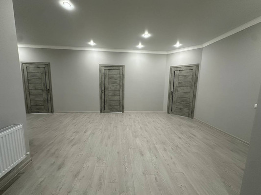 Продам трехкомнатную (3-комн.) квартиру, Эльбрусская ул, 19кб, Нальчик г