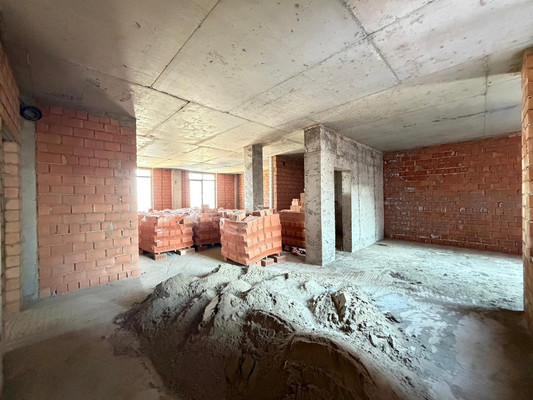 Продам трехкомнатную (3-комн.) квартиру, Байсултанова ул, 28, Нальчик г