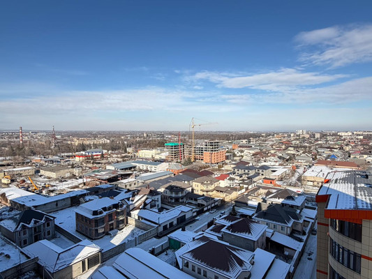 Продам трехкомнатную (3-комн.) квартиру, Байсултанова ул, 28, Нальчик г