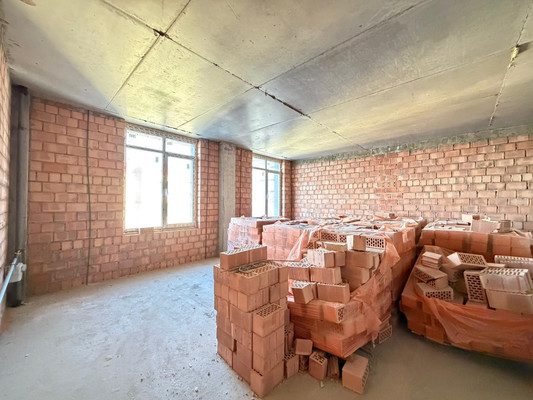 Продам трехкомнатную (3-комн.) квартиру, Байсултанова ул, 28, Нальчик г