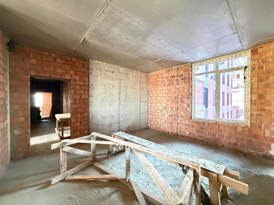 Продам трехкомнатную (3-комн.) квартиру, Байсултанова ул, 28, Нальчик г