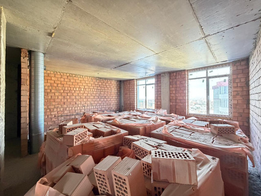 Продам трехкомнатную (3-комн.) квартиру, Байсултанова ул, 28, Нальчик г