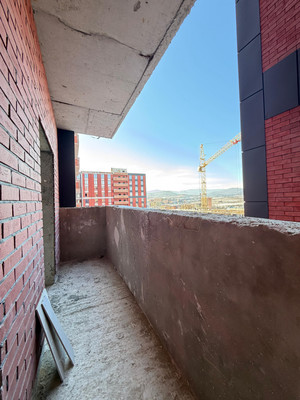 Продам трехкомнатную (3-комн.) квартиру, Байсултанова ул, 28, Нальчик г