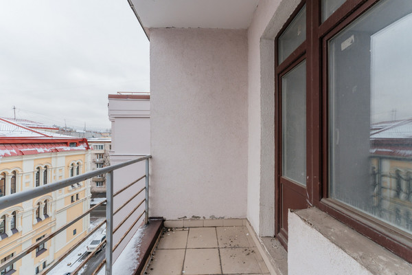 Продам двухкомнатную (2-комн.) квартиру, Карташихина ул, 5, Санкт-Петербург г