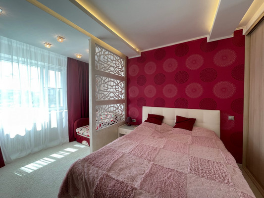 Продам двухкомнатную (2-комн.) квартиру, Дзержинского ул, 39а, Ханты-Мансийск г