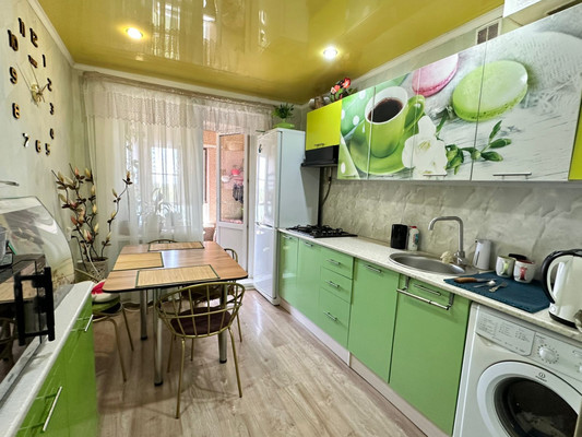 Продам двухкомнатную (2-комн.) квартиру, Азина ул, 61-б, Фастовецкая ст-ца