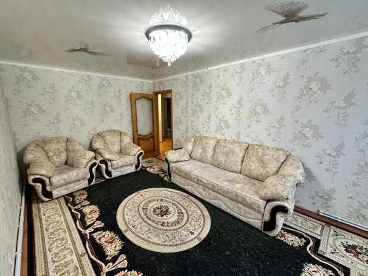 Продам трехкомнатную (3-комн.) квартиру, Гагарина ул, 25, Парковый п