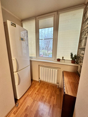 Продам трехкомнатную (3-комн.) квартиру, Гагарина ул, 25, Парковый п