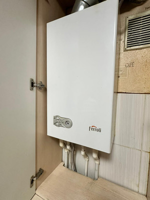 Продам трехкомнатную (3-комн.) квартиру, Гагарина ул, 25, Парковый п