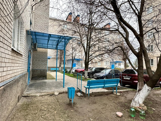 Продам трехкомнатную (3-комн.) квартиру, Гагарина ул, 25, Парковый п
