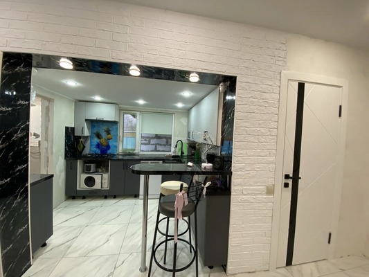 Продам двухкомнатную (2-комн.) квартиру, Федосеева ул, 54, Тихорецк г