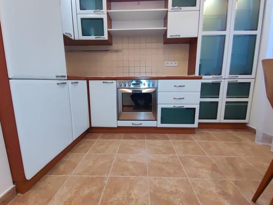 Продам двухкомнатную (2-комн.) квартиру, Загородное ш, 4к2, Москва г