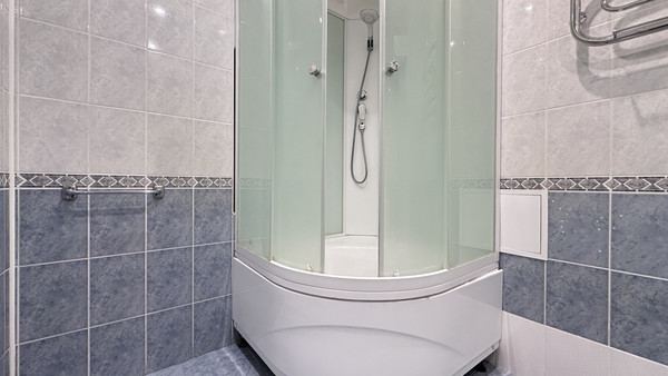 Продам двухкомнатную (2-комн.) квартиру, Загородное ш, 4к2, Москва г