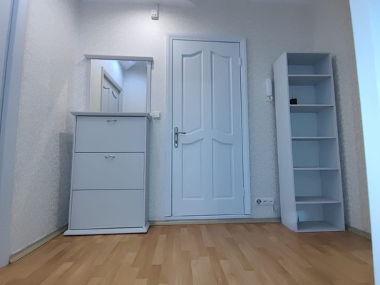 Продам двухкомнатную (2-комн.) квартиру, Загородное ш, 4к2, Москва г