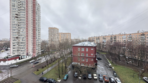 Продам двухкомнатную (2-комн.) квартиру, Загородное ш, 4к2, Москва г