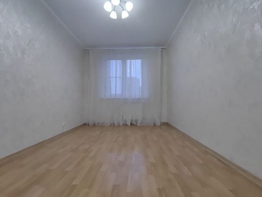 Продам двухкомнатную (2-комн.) квартиру, Загородное ш, 4к2, Москва г