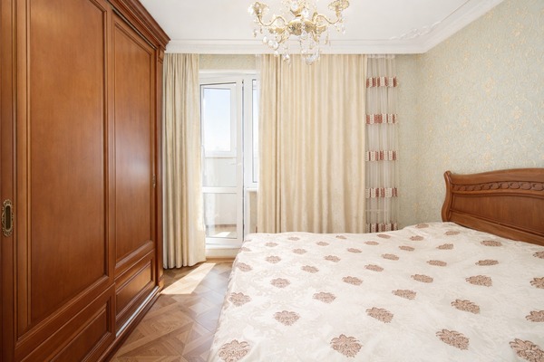 Продам трехкомнатную (3-комн.) квартиру, Верхние Поля ул, 33к1, Москва г