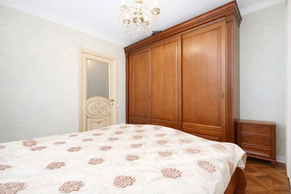 Продам трехкомнатную (3-комн.) квартиру, Верхние Поля ул, 33к1, Москва г