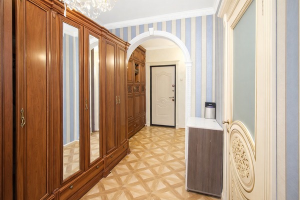 Продам трехкомнатную (3-комн.) квартиру, Верхние Поля ул, 33к1, Москва г