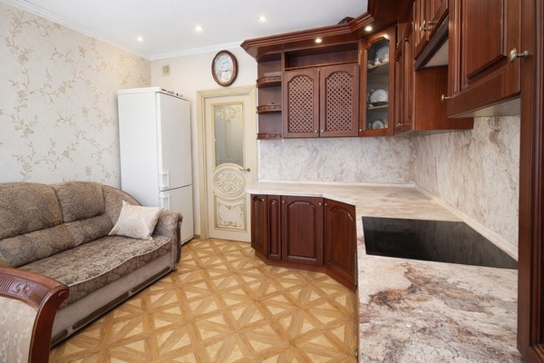 Продам трехкомнатную (3-комн.) квартиру, Верхние Поля ул, 33к1, Москва г