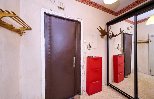 Продам однокомнатную (1-комн.) квартиру, Ленинградская ул, 1А, Пушкин г