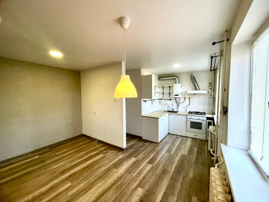 Продам трехкомнатную (3-комн.) квартиру, Володарского ул, 88, Армавир г