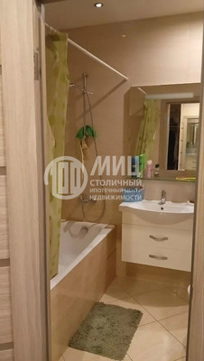 Продам однокомнатную (1-комн.) квартиру, Космонавтов б-р, 13, Красногорск г