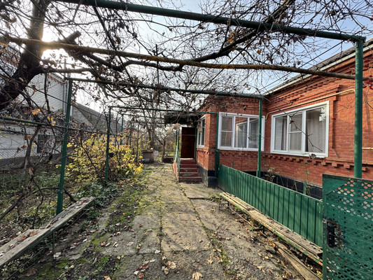 Продам дом, Днепровский пер, 8, Новокубанск г, 0 км от города