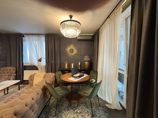 Продам двухкомнатную (2-комн.) квартиру, Рябиновая ул, 3к4, Москва г