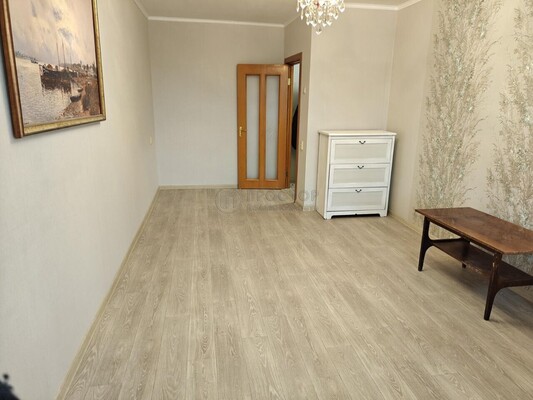 Продам однокомнатную (1-комн.) квартиру, Маршала Бирюзова ул, 40, Москва г