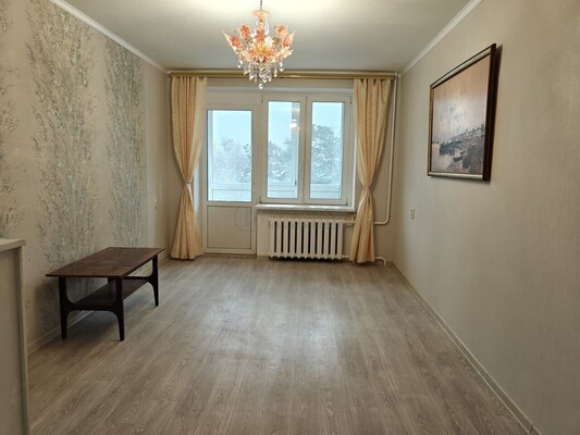 Продам однокомнатную (1-комн.) квартиру, Маршала Бирюзова ул, 40, Москва г